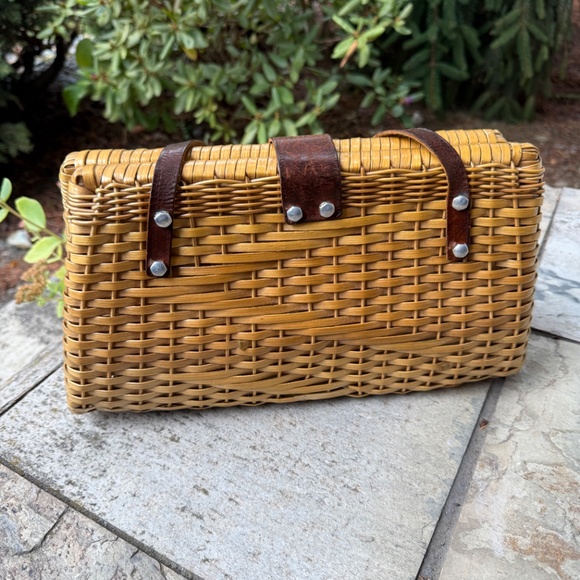 Vintage 1950's-60's Small Medium Wicker and Leather Handbag Purse Handles 13”X7” - Picture 3 of 14